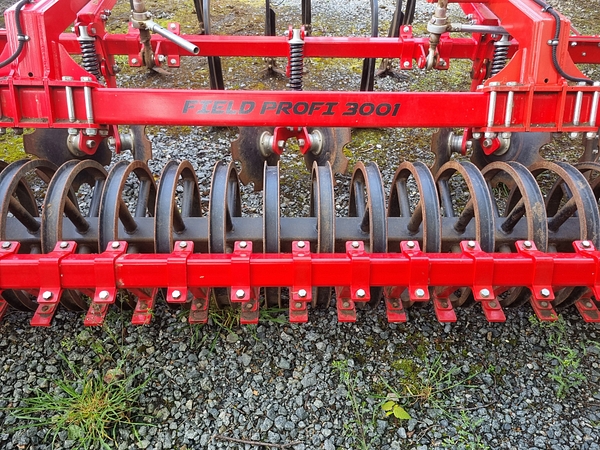 Chris Atkin & Son Ltd - Ziegler Field Profi 3001